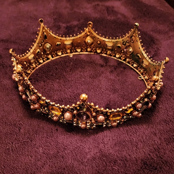 Rose Gold Rhinestone Tiara/ Bridal Crown - Picture 5 of 8